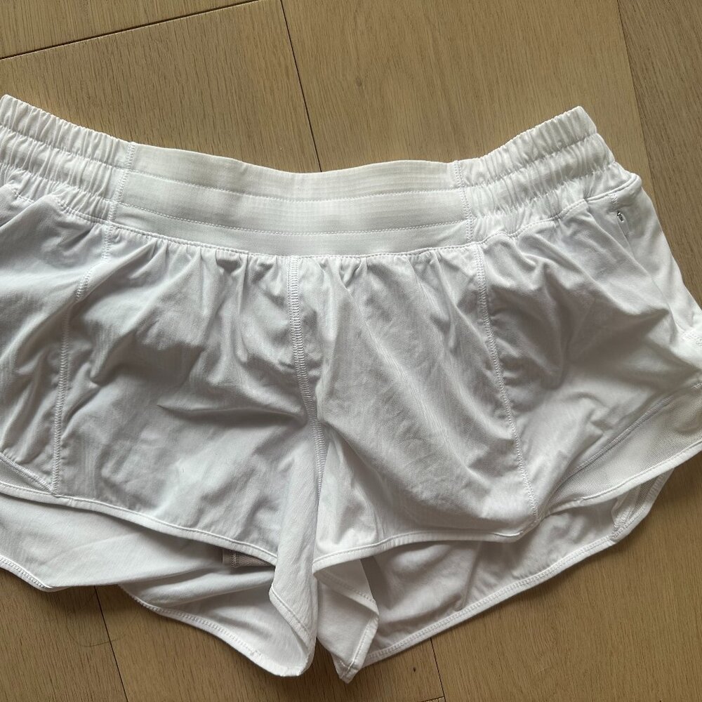 Lululemon Women's Hotty Hot Running Shorts - White - Size 10
